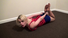 amateur blonde solo webcam