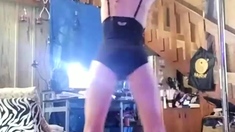 Close up amateur beauty uses her toy to masturbates