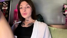 Brunette Solo Webcam Masturbation