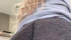 Sexy hottie Anetta Keys enjoys a solo toy masturbation