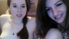 Amateur Threesome Brunette Teen